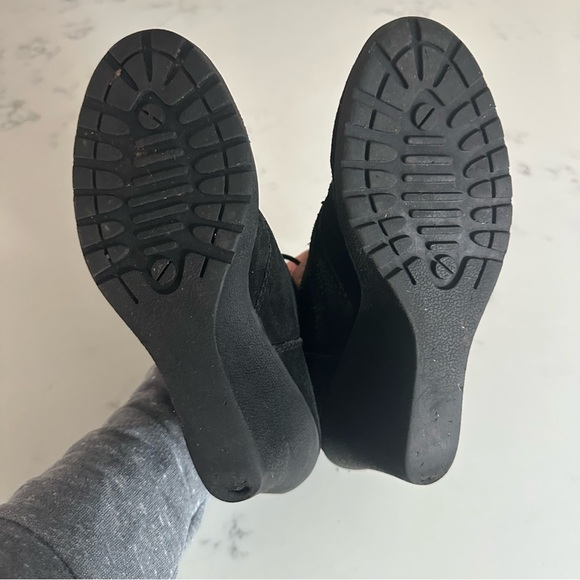 White Mountain Kahlua Women's Black Suede Wedge Booties Size 8.5-SH16 - Picture 4 of 11